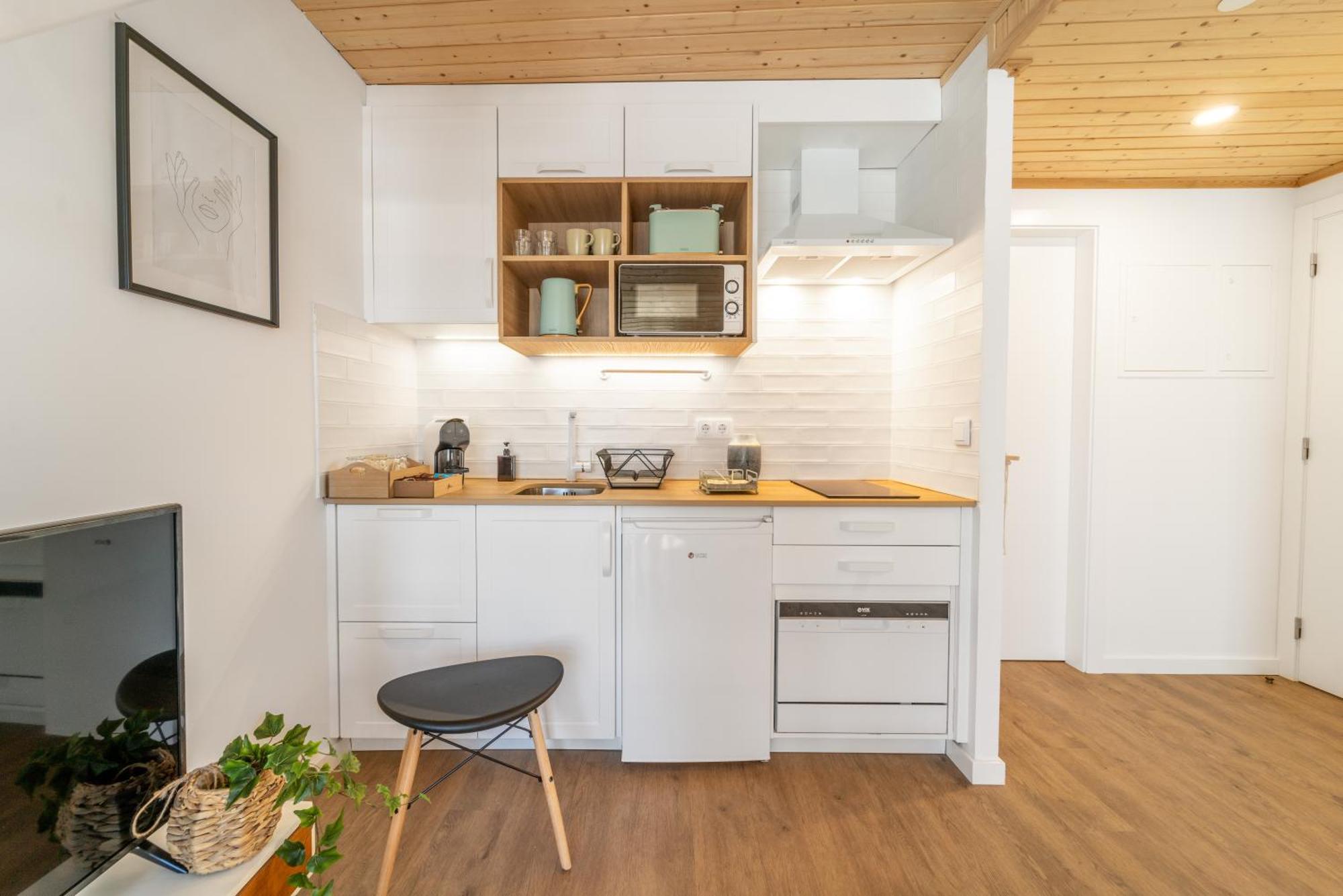 7 Styles Apartments By Raspberry Cascade ファロ 部屋 写真