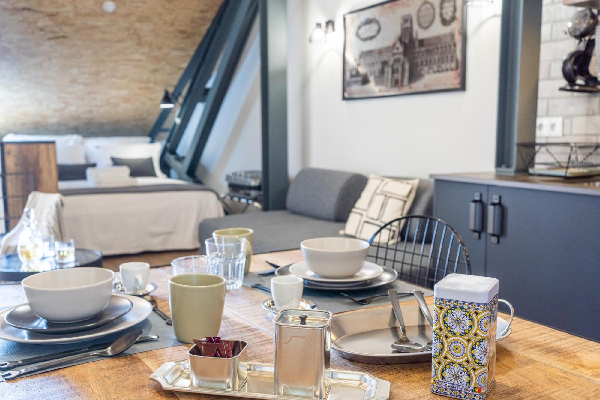 7 Styles Apartments By Raspberry Cascade ファロ 部屋 写真