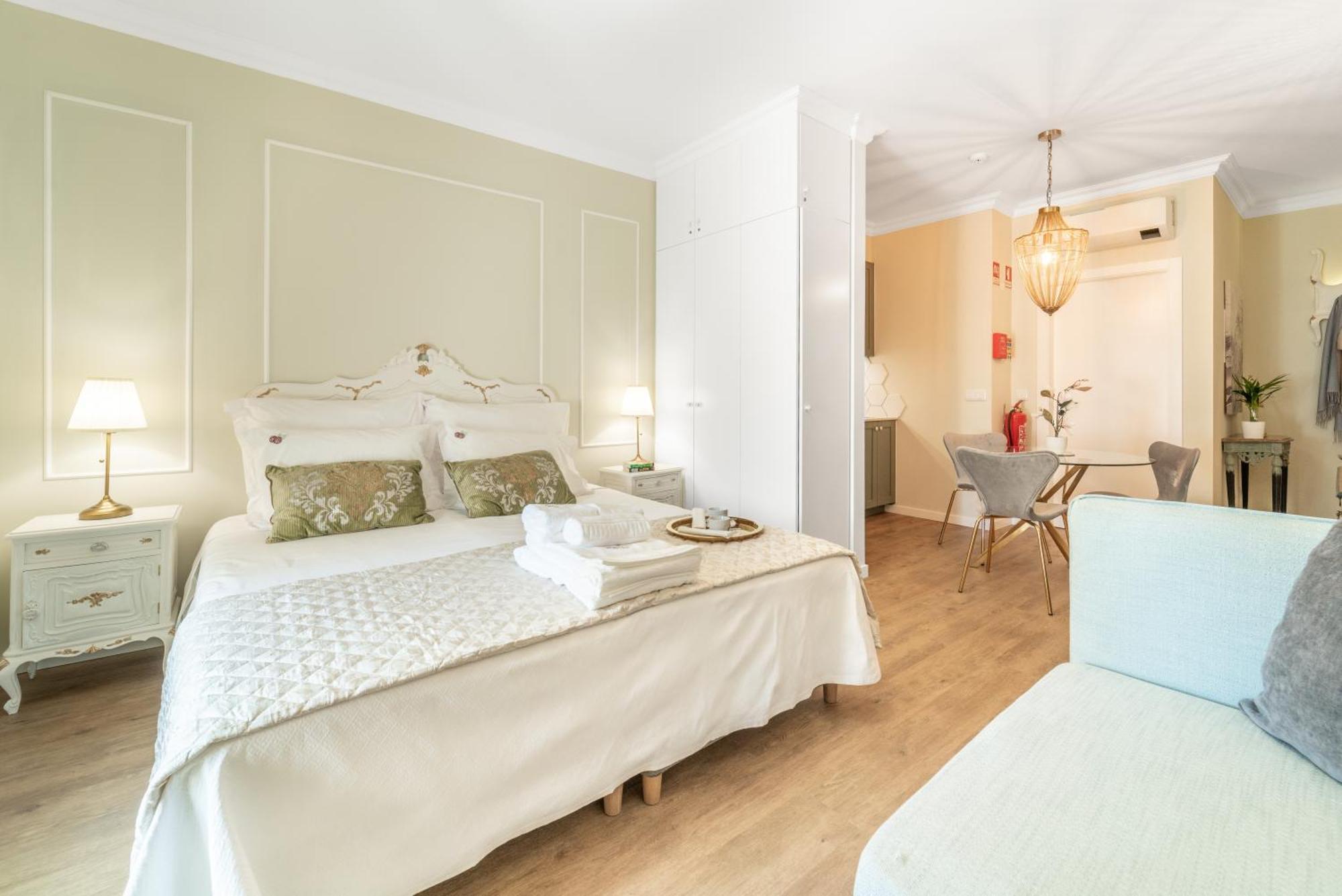 7 Styles Apartments By Raspberry Cascade ファロ 部屋 写真